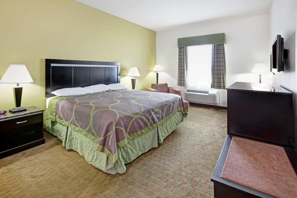 Super 8 By Wyndham Laporte La Porte Luaran gambar